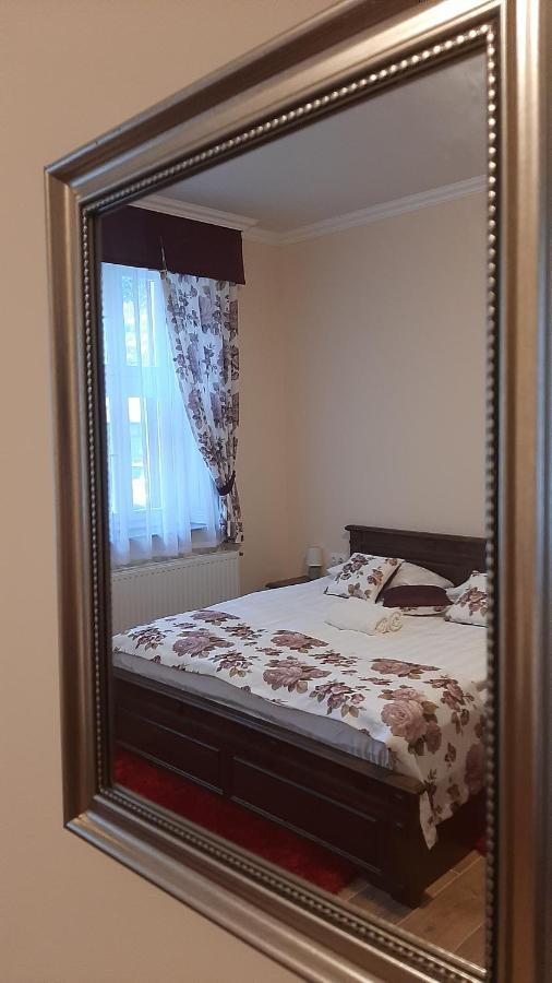 Toscana Apartman Gyula Extérieur photo