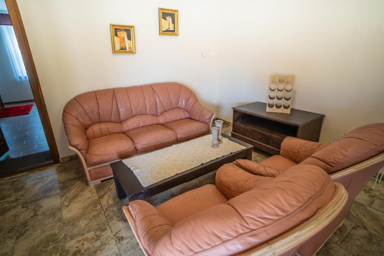 Toscana Apartman Gyula Extérieur photo