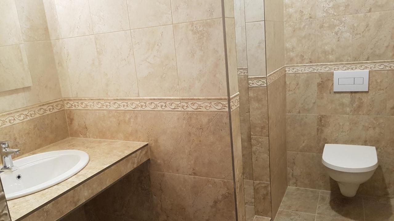 Toscana Apartman Gyula Extérieur photo