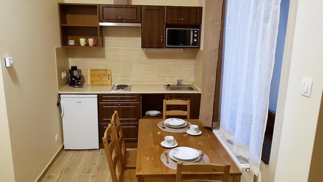 Toscana Apartman Gyula Extérieur photo
